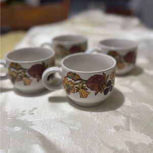 Vintage “Clover”  Cream and Brown Vintage Mugs for Dining